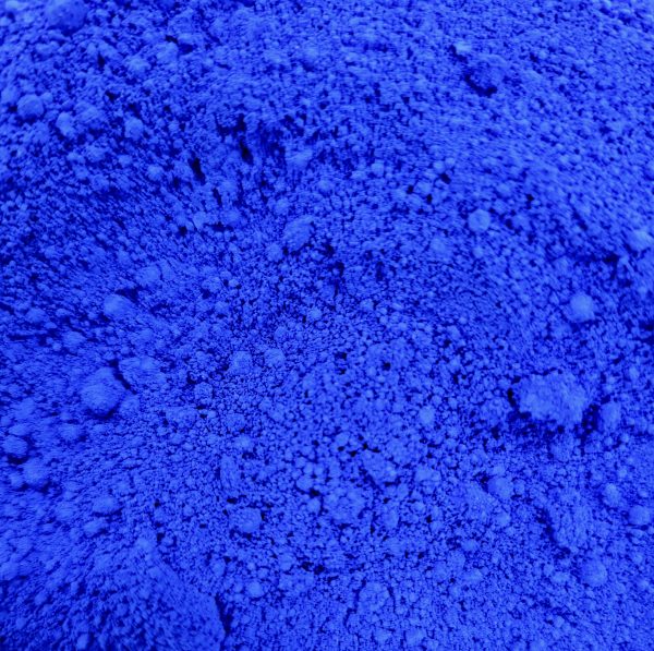 pigment bleu , color-rare